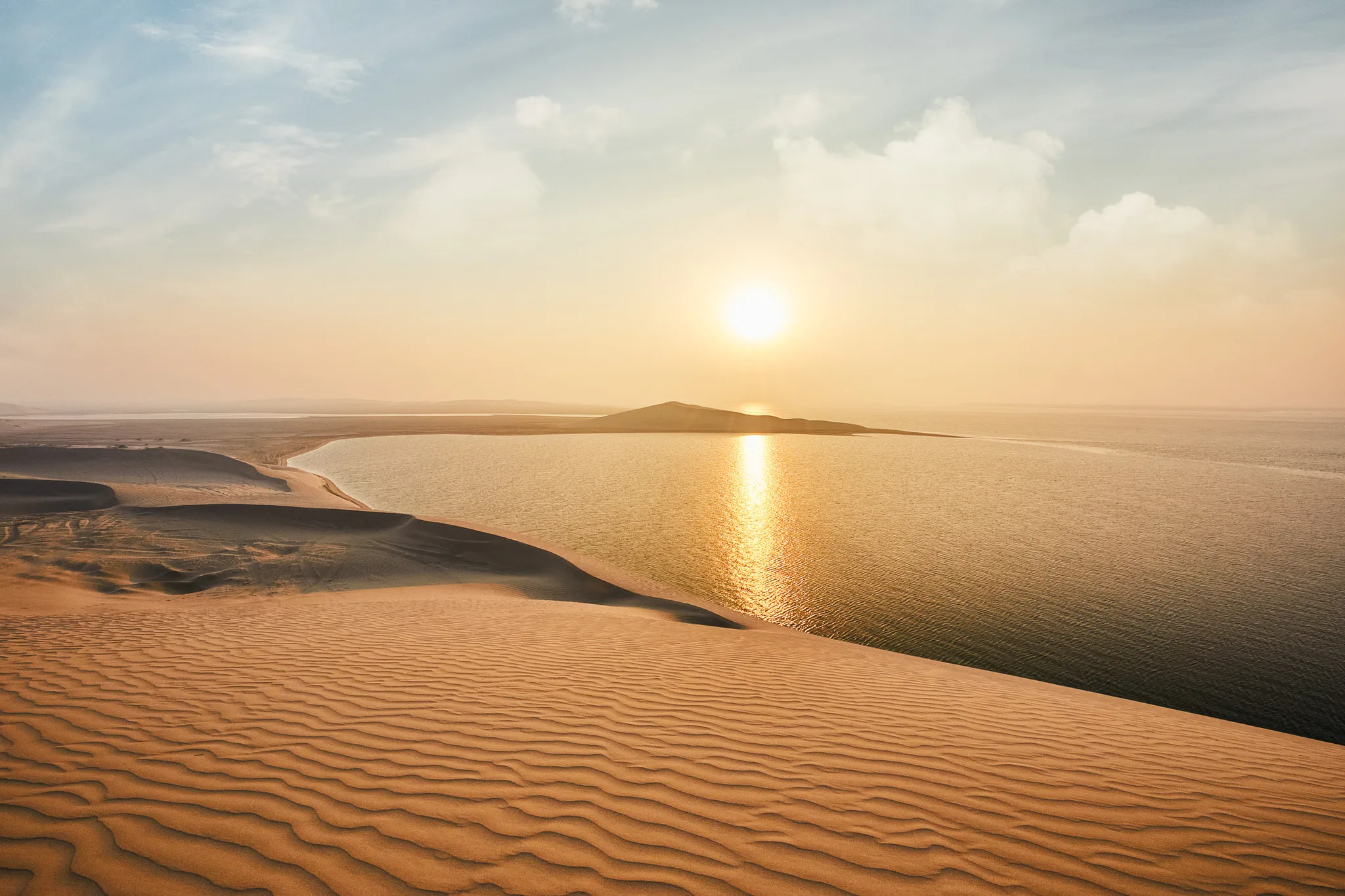Qatar Inland Sea – Full-Day Desert Safari