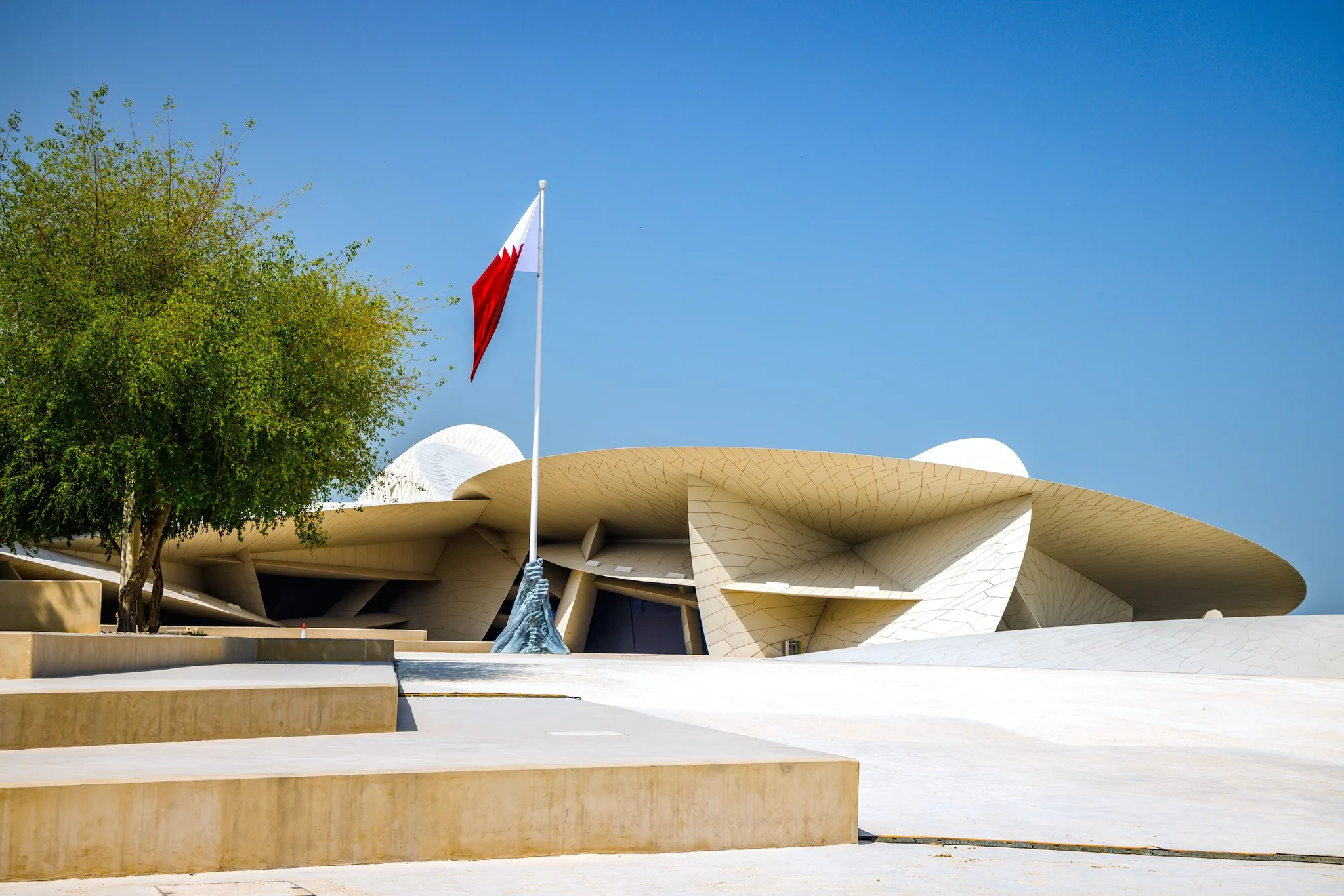 National Museum of Qatar & Souq Wakra Tour